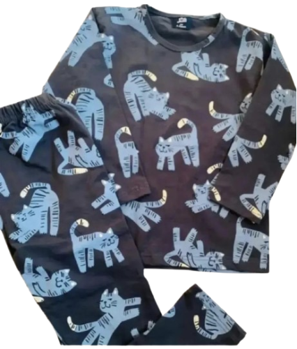 Cat print fullsleeves sleepwear / nightsuits