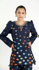Printed Embroided lawn 3pc dress - Image 3